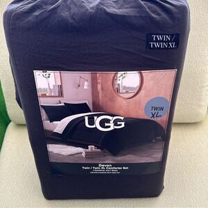 NWT UGG Twin/ Twin XL Devon Set Black